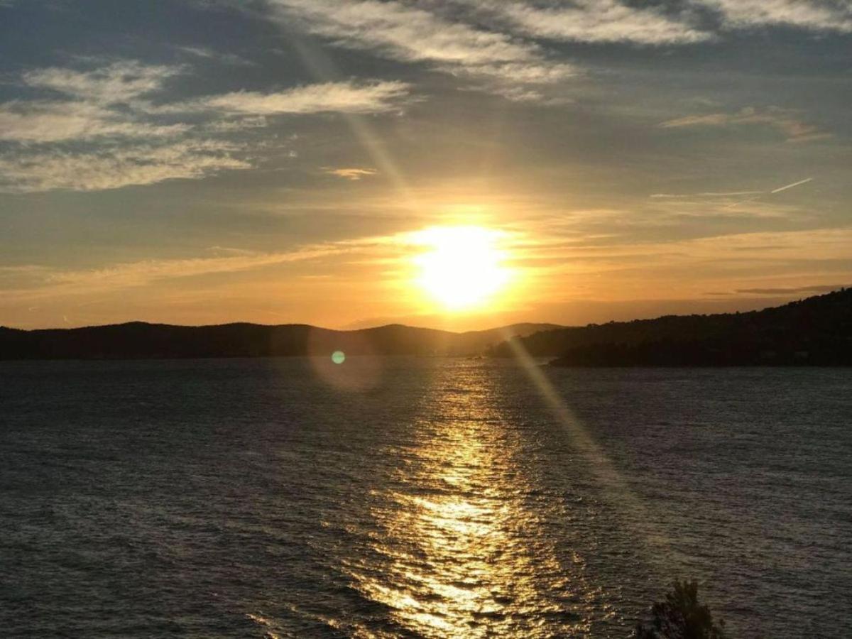 Villa Les Alizes Le Le Rayol-Canadel-sur-Mer Екстериор снимка