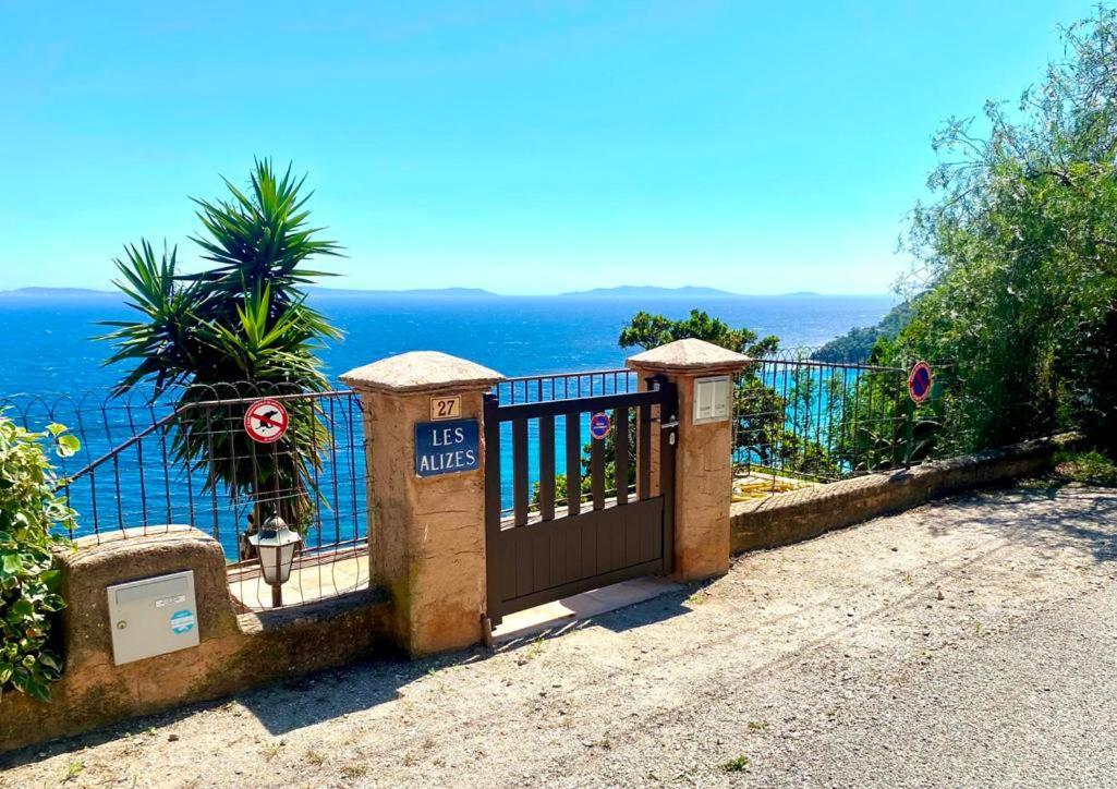 Villa Les Alizes Le Le Rayol-Canadel-sur-Mer Екстериор снимка