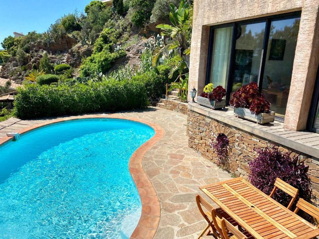 Villa Les Alizes Le Le Rayol-Canadel-sur-Mer Екстериор снимка